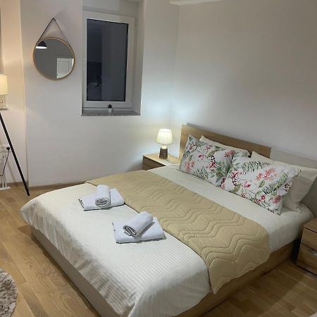 R&B Apartment City Center Ohrid Exteriör bild